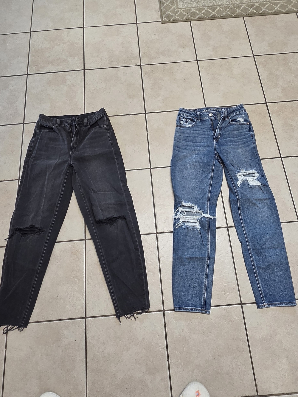 American Eagle Mom Jeans Size 00